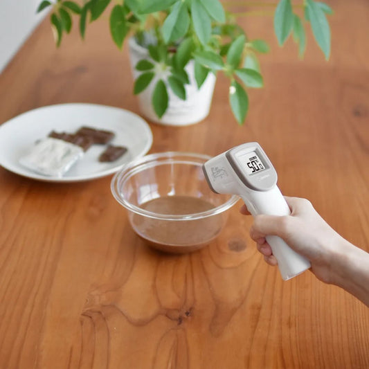 Зайнаас халуун хэмжигч /Лазер термометр/